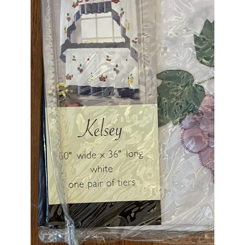 Lichtenberg NEW Kelsey Fruits Grapes Apples White 60” X 36” L One Pair TIERS NOS